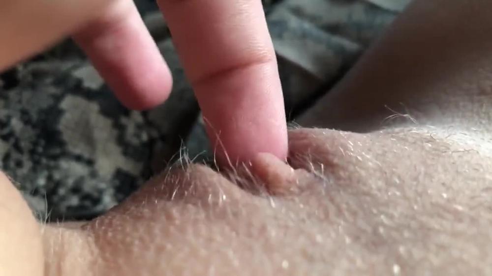 I am so horny I just tease my clit all day! ❤︎ touch your dick too! It's fun! ❤︎