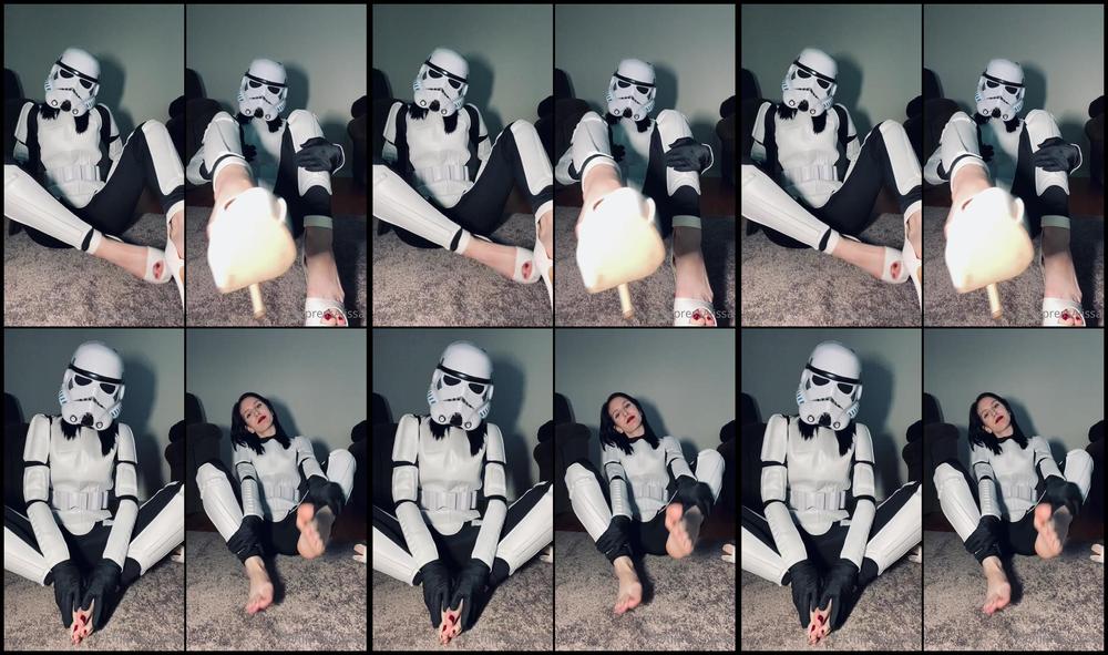 Sithbrat 25 07 2021 2172910706 Decided To Film Myself Taking Off My Sweaty Heels And Gloves 40 The Only Ones I Could Find W
