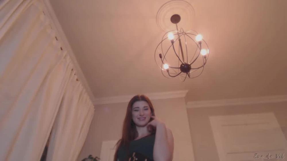 Eva De Vil - Spit Pov Humiliation