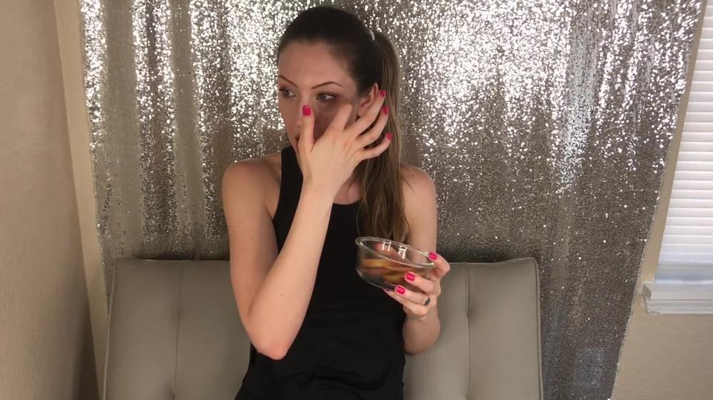 Cum Hungry Slut Eats a Tasty Snack-Mandy Madison