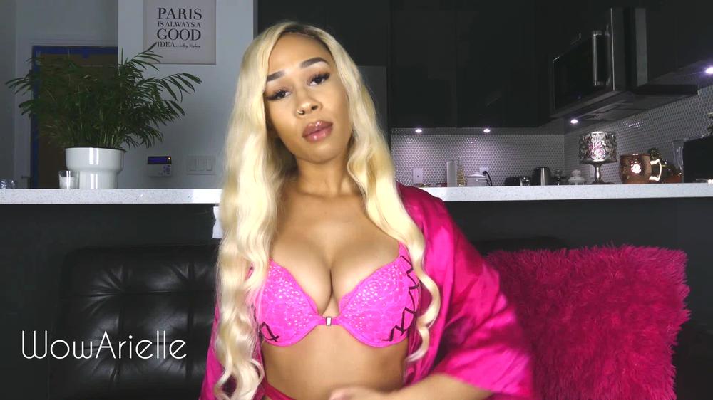 Wowarielle Sexy Step Mommy Blackmail Manyvids