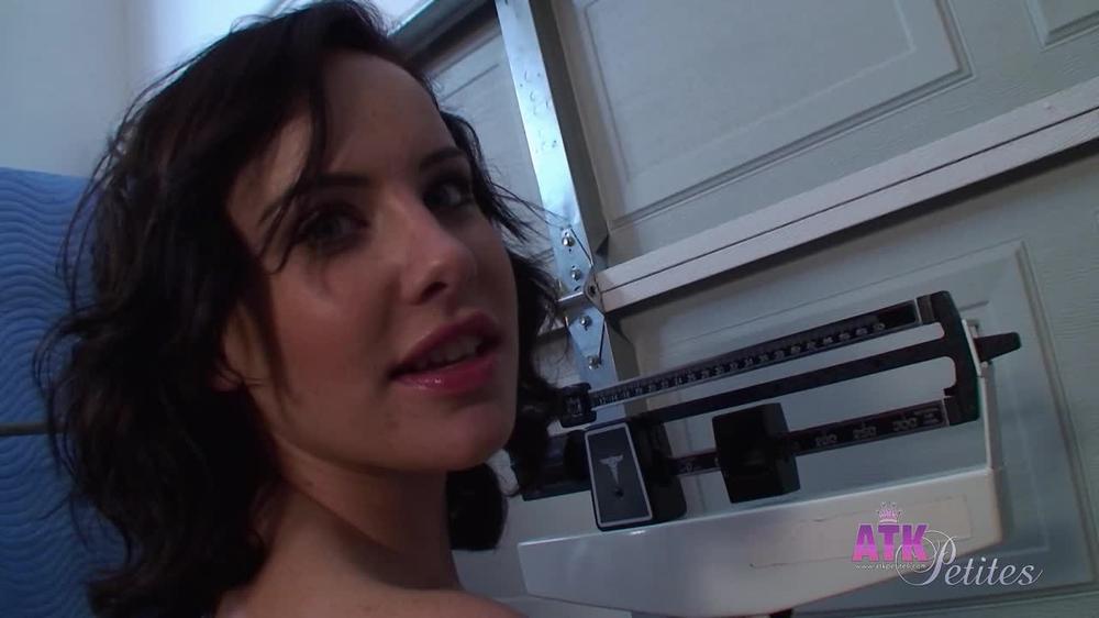 Katie St. Ives - Site - Atkpetites.Com 2
