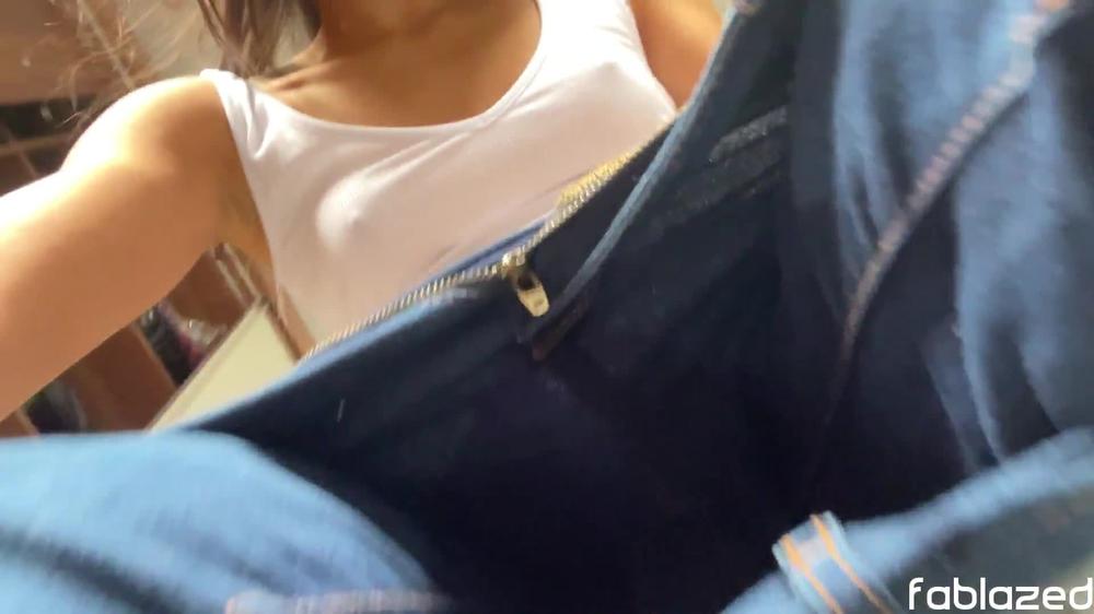 Orinando en mis jeans - Fablazed