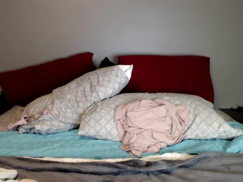18-03-30 Young Dirty Teen Milly17 Again Ruined Her Gaping Cunt