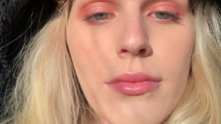 Meganholly00 Smoking Outside