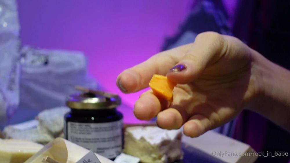 87432297 Juste Aprs Dgustation Fromages Franais Italiens 1920X1080