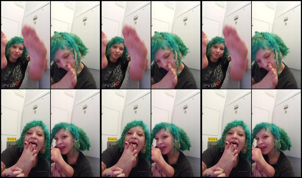 Bodaciousbizzy 29 11 2019 95164605 Self Worship On A Plane