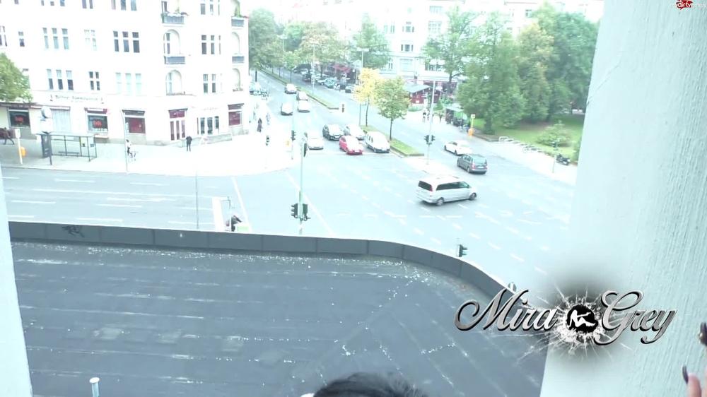 Mira-Grey - Public Fick - Berlin Schaut Zu!