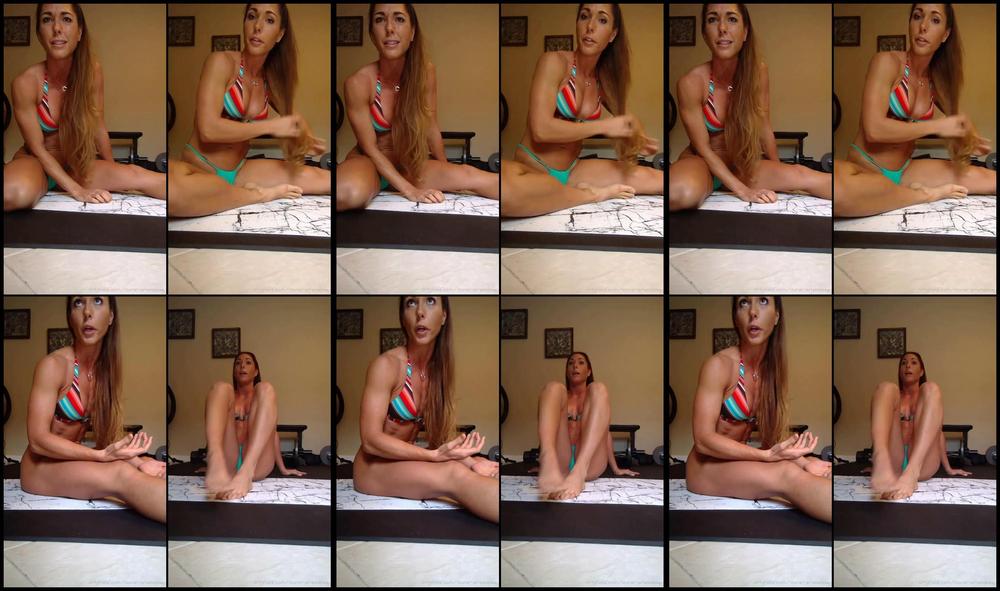 Lauramariemasse 10 08 2020 681102055 Stream Started At 08 10 2020 09 51 Pm Taking A Day Off The Weights And Working On My Stret