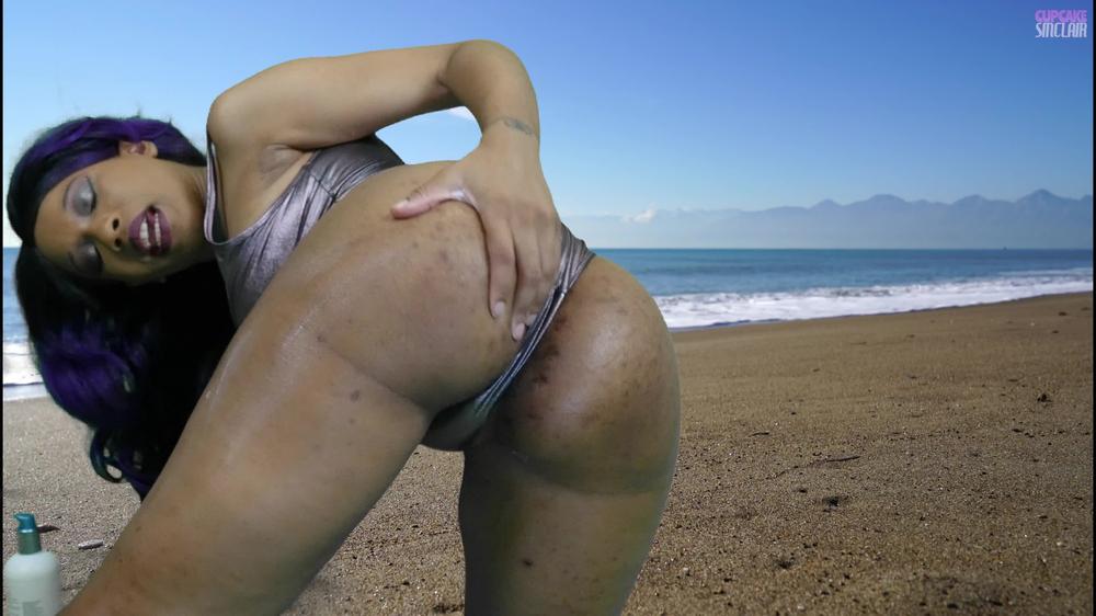 Subbiecupcake Nude Beach Body Tease