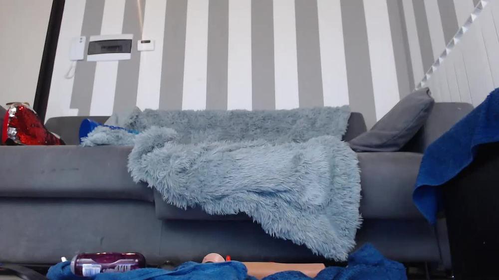 427_Naughtyelle
