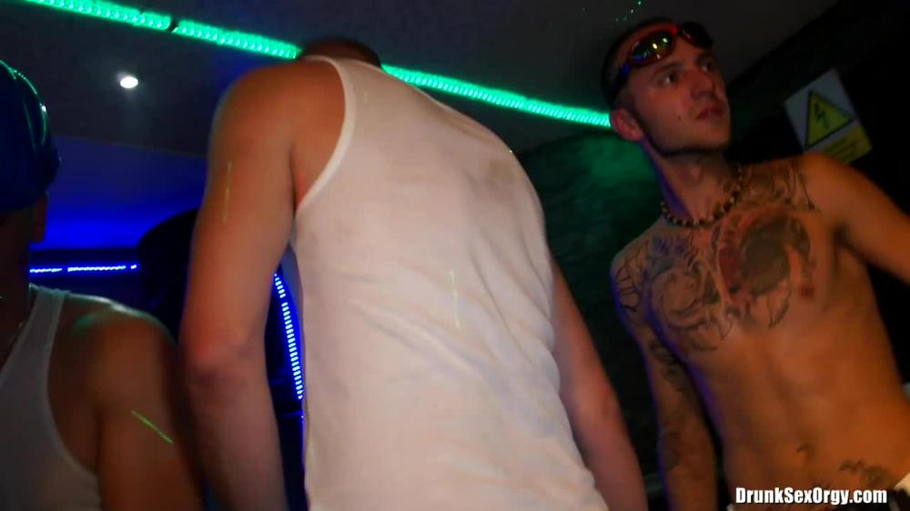 Drunksexorgy.Com Power Tooled Party Cunts Part 4 05.10.2011 Welli