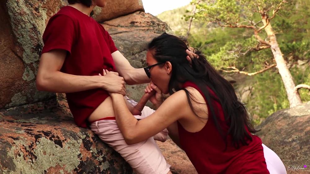 Outdoor blowjob | Amateur couple EllyDee