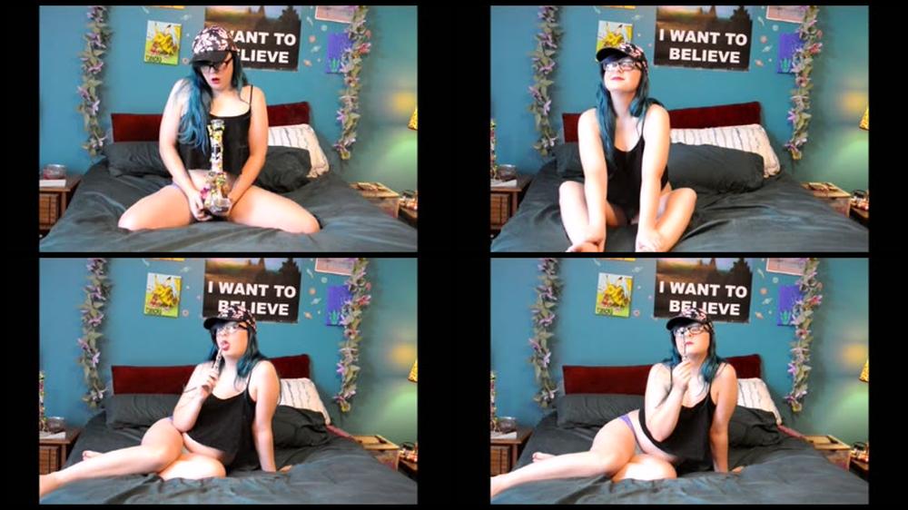 G0Dshideouscreation   Cute Alternative Girl Solo Masturbation   Manyvids