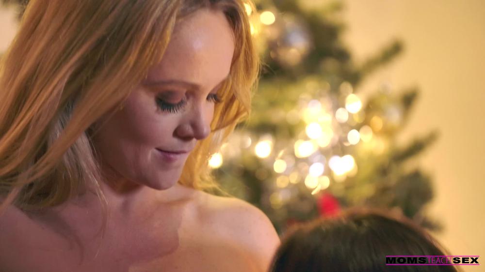 Nikole Nash, Silvia Saige - [Momsteachsex] - Sitting On Santa'S Lap