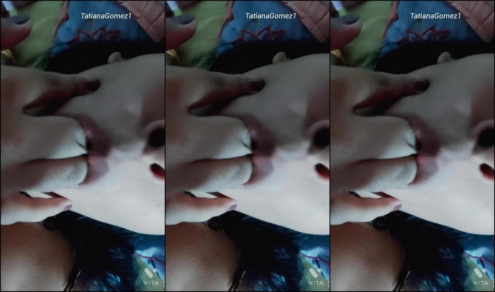 I masturbated secretly from my stepbrother, I cum so delicious