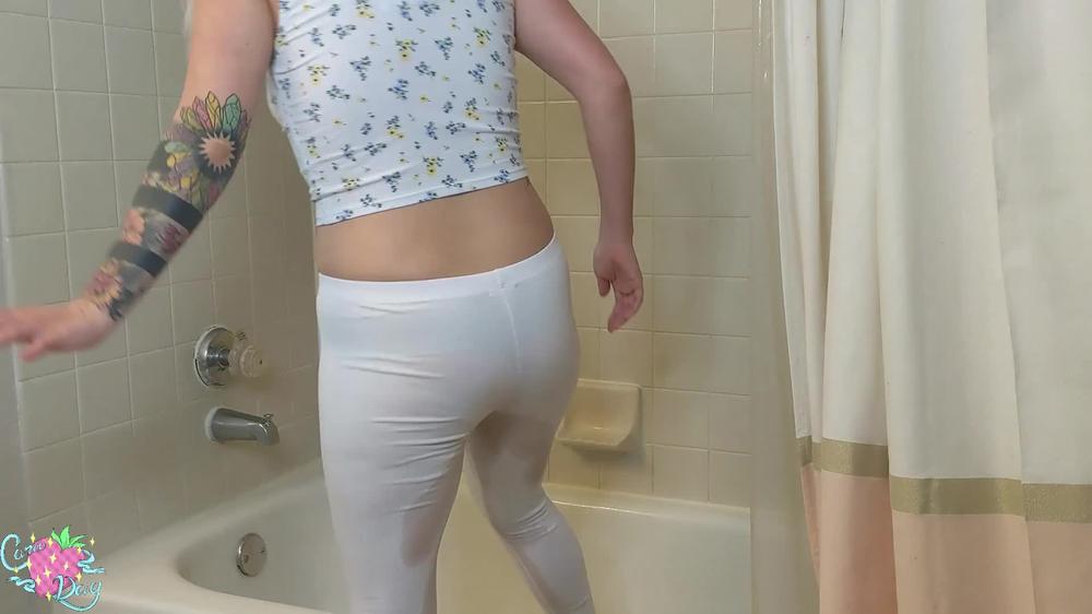 Caraday Peeing Showering Fully Clothed Manyvids
