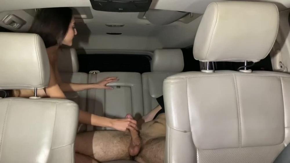 BELLA SKIES horny Latina teen cum dripping car sex and sloppy head