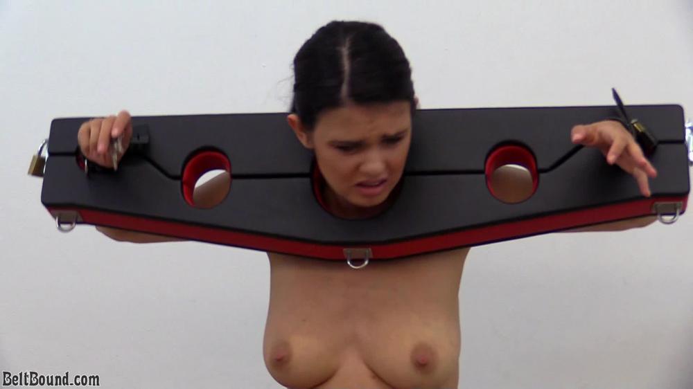 Bb545 2020-12-15 - Yasmine In The New Stocks