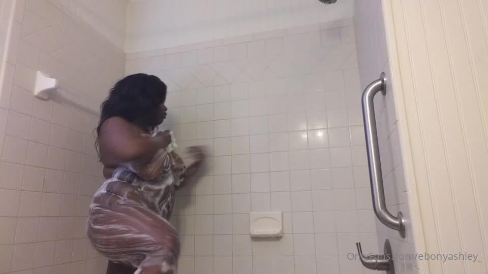 Ebonyashley 2020 624351484 Peeping Tom Soapy Shower Vid You Had The Chance
