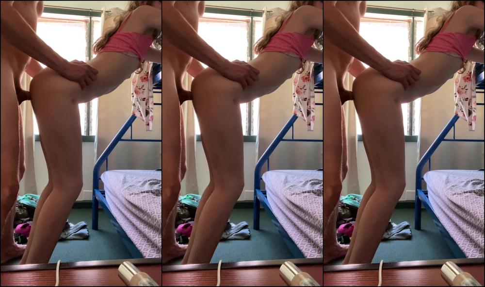#62 Split-Screen - Trying to Stay Quiet in Hawaiian Hostel