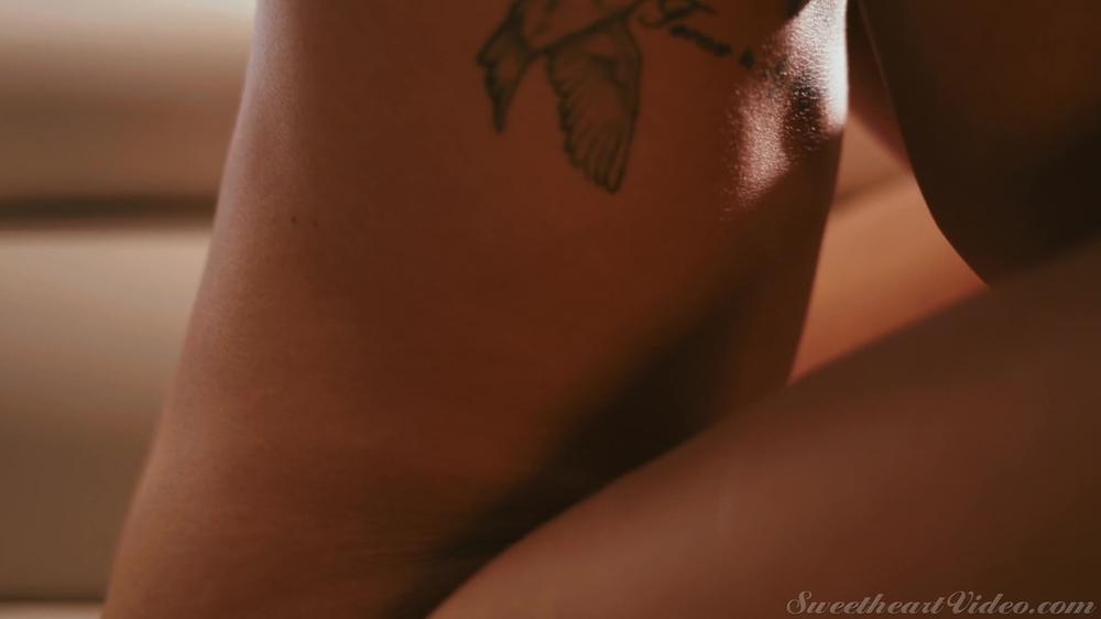 20.Sweetheartvideo.Unexpected Encounter