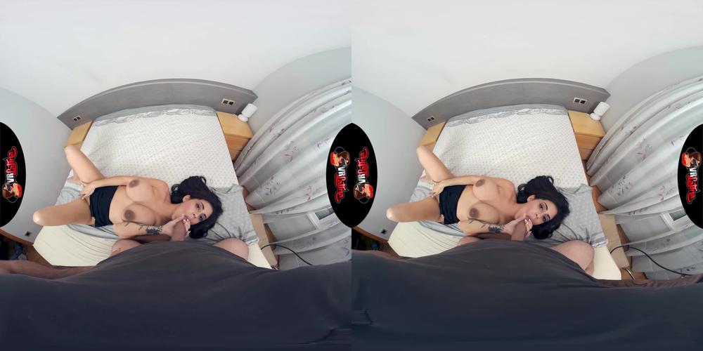 Vrlatina - Beauty In Bed - Aysha (Oculus, Go 4K)