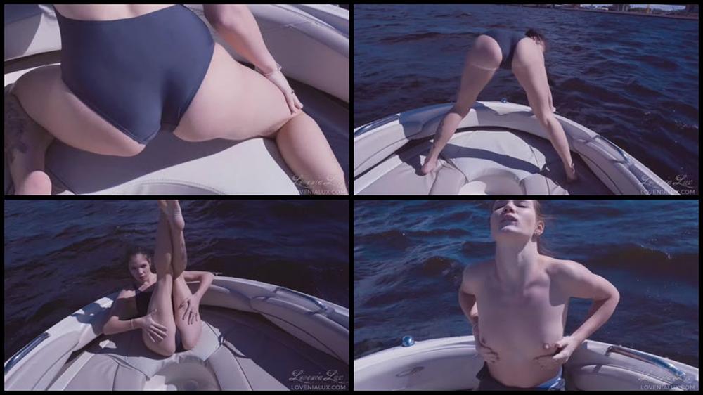 Solo Fun On A Boat Lovenia Lux