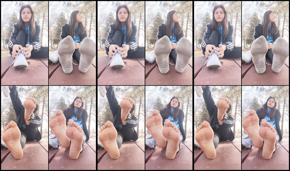 Daisyduncan 20 02 2020 156148196 Park Time Babes Watch My Soles On A Bench