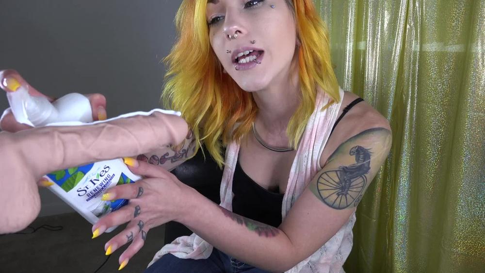 076 - Mom Rewards Good Grades With Footjob