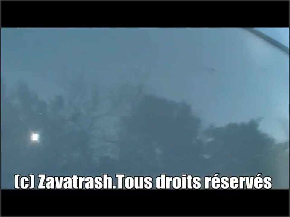 Zavatrash_Amateur_French_X264 (86)