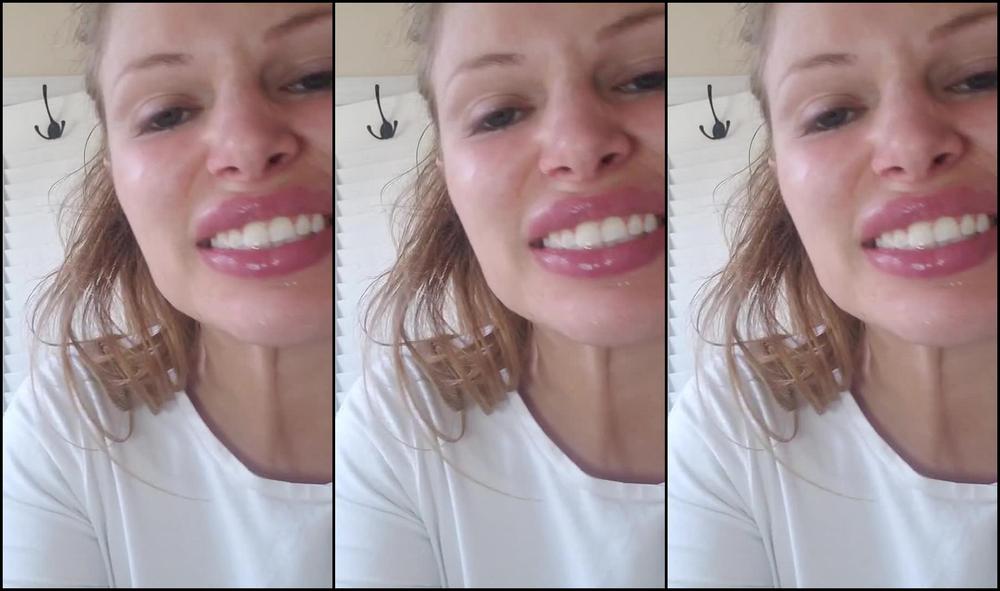 Gagging while I deep throat my toothbrush