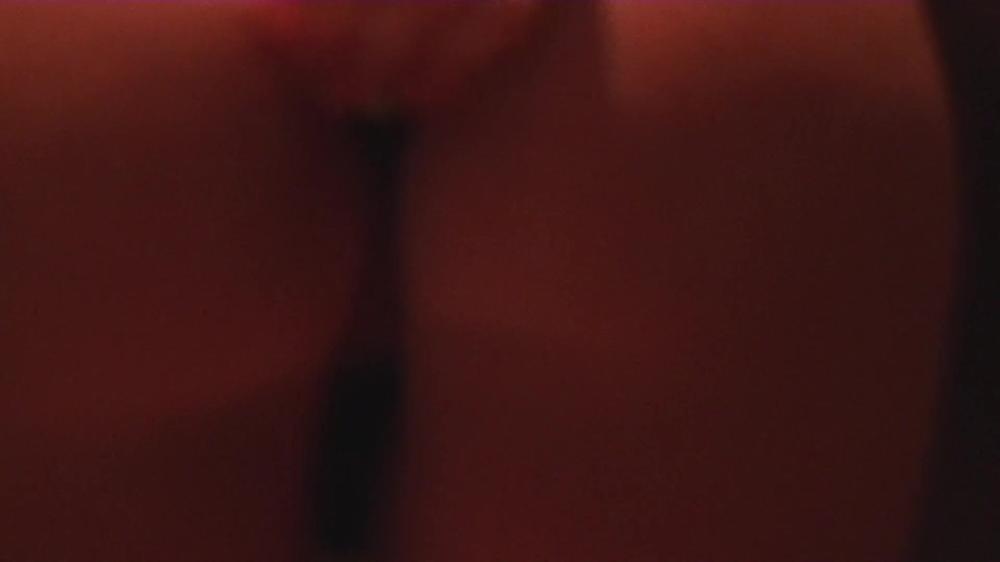 Luxneon - Lesbian Domme Public Play And Control