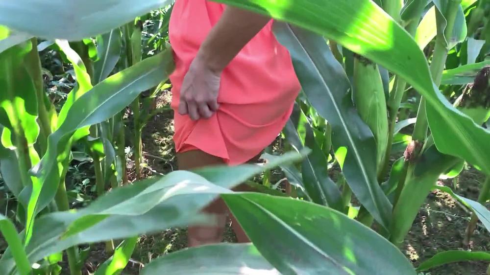 Blonde babe in a sexy dress and sunglasses gets facefucked in cornfield | Saliva Bunny | Teaser