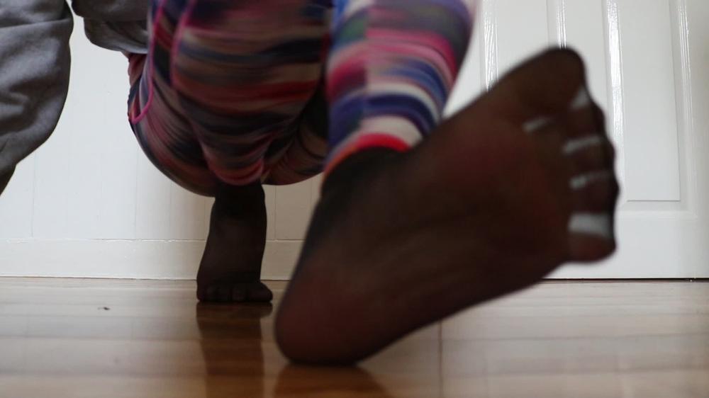 Bootyful Nylon Queen Foot Tease Sexy Dance