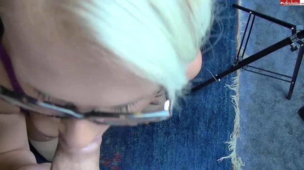 Blondehexe - Lehrerin Entjungfert 20J. Schnellspritzer