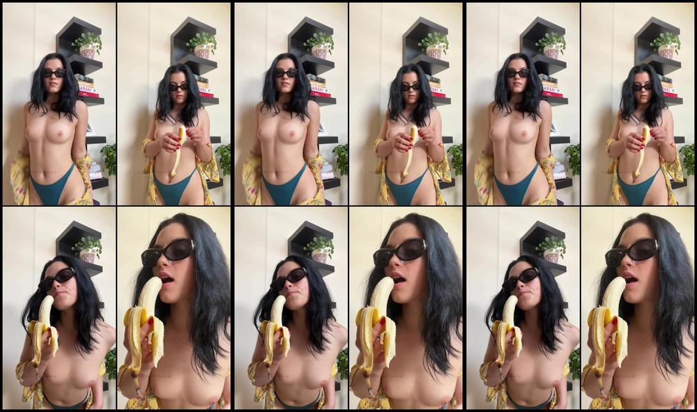 Maikonudesvip 21 05 2022 2462535488 Yes I Confess I Like Banana