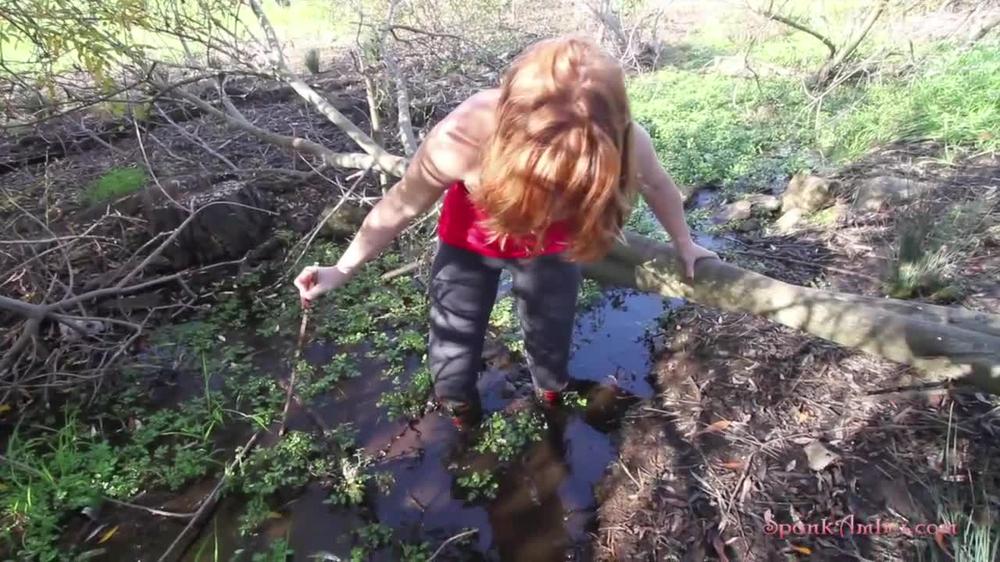 Spankamber Struggling In Mud 2 Manyvids