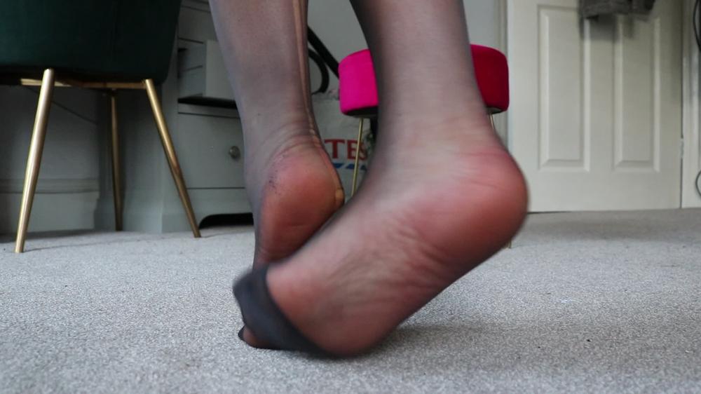 Bootyful Nylon Queen Joi Nylon Foot Tease Dirty Talk