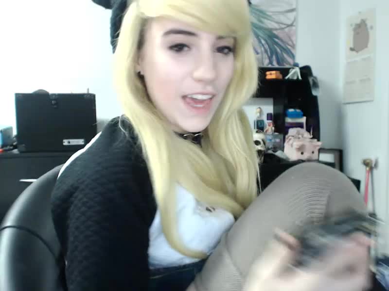 Lana_Rain_(2015-01-01_14-11-41)