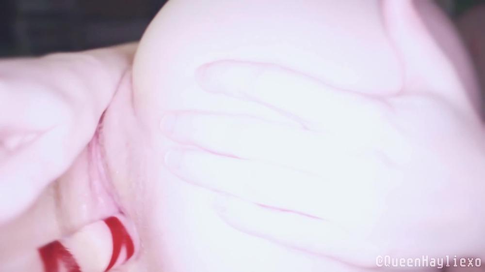 36 - Fucking My Pussy With A Candy Cane