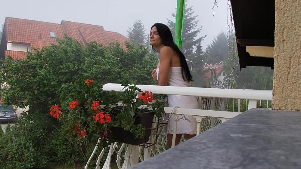 Milf Lilly -Workers woke up Lilly on vacation