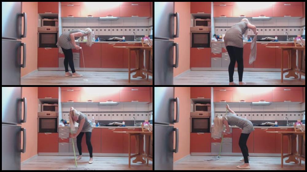 Lilcharlotte Slippery Kitchen Manyvids