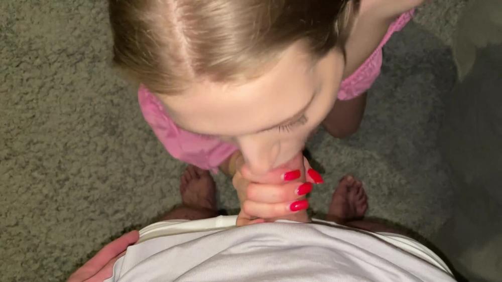 Cum on schoolgirl’s tits after party