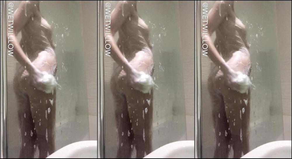 Wetwilllow 2020 308515303 Cleaning Myself And The