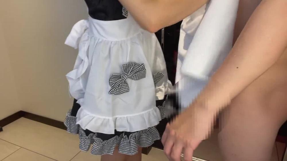 着衣のままのパイパンまんこに大量中出しSEX！女子大生のメイドさんがエロエロご奉仕♡身体中をぺろぺろHに舐めまくり！♡RYO&YUU♡素人カップル/歳の差/10代/スタイル抜群/美少女/着エロ/スマホ