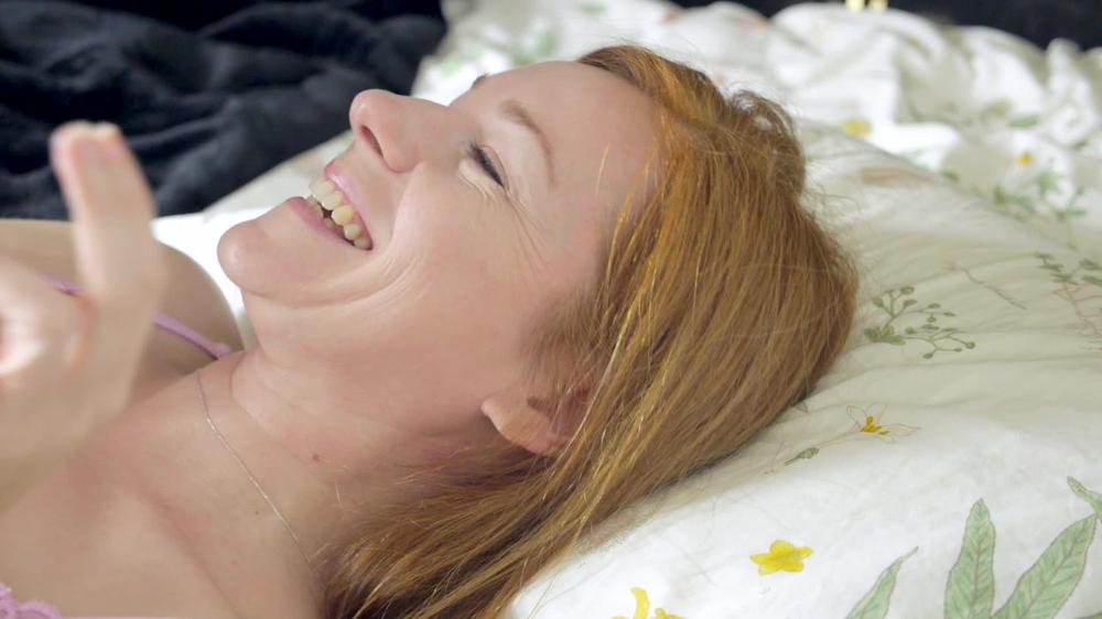 2015-12-29-Making-Myself-Squirt-For-The-First-Time-1080