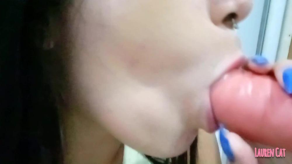 Brunette babe shows how to suck and put a dick in her pussy