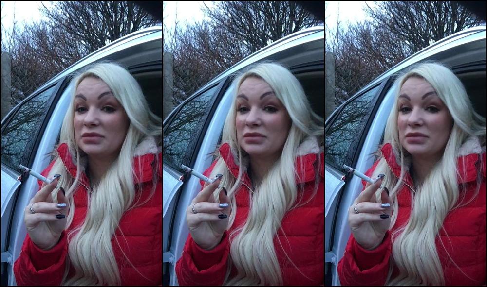 Penny Lee Hiding Smoking From My Mum Manyvids