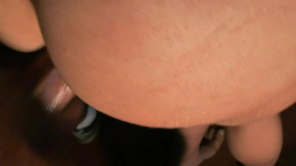 Avbabes - 19Yo Waitress Fucked & Creampied In Bar - Manyvids